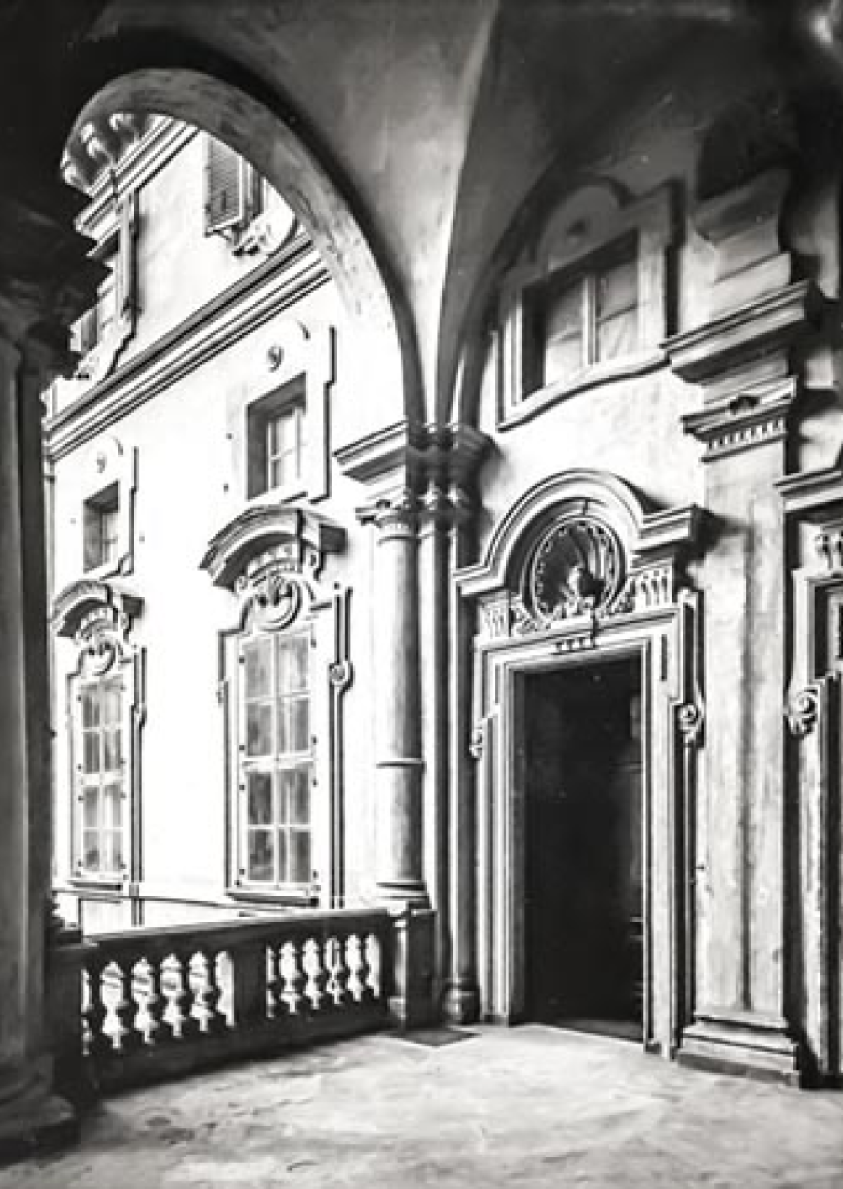 La costruzione nel 1936 di Palazzo Saluzzo Paesana