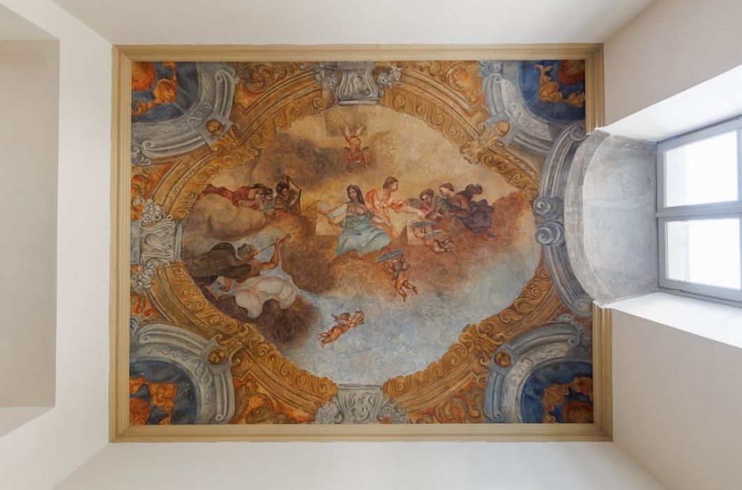 Affresco sul soffitto della Sala del Rinascimento del Piano Nobile all'interno di Palazzo Saluzzo Paesana