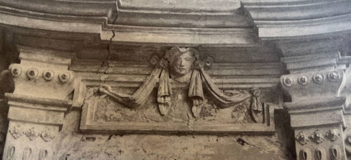 Immagine degli anni '90 di alcuni particolari di Palazzo Saluzzo Paesana 