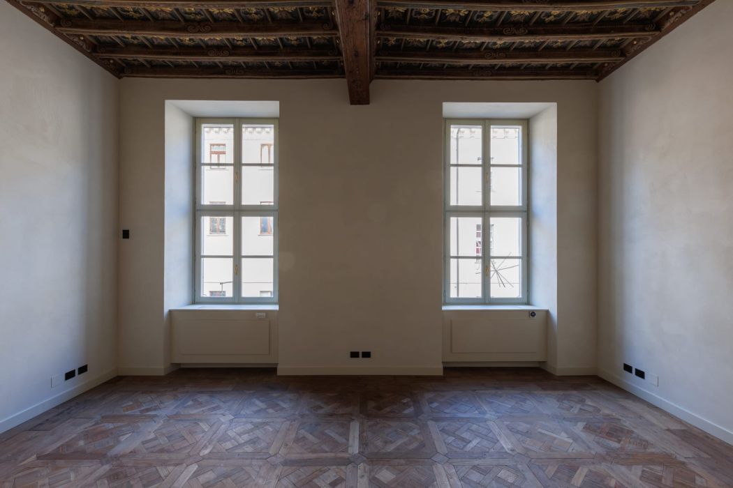 Finestre Sala dal Soffitto d'Oro Piano Nobile Palazzo Saluzzo Paesana