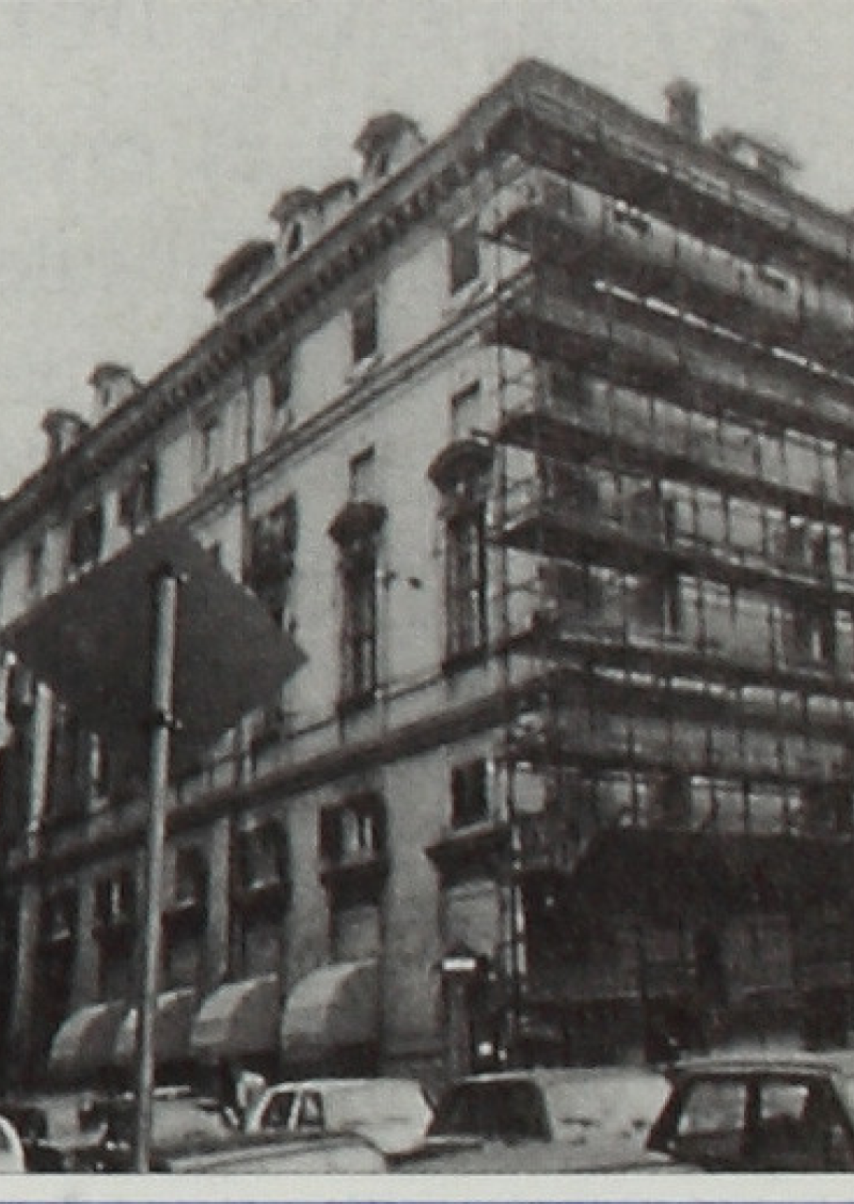 Foto storica dei lavori di restauro di Palazzo Saluzzo Paesana
