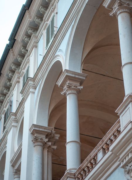 Loggiato Maggiore Vista dal cortile di Palazzo Saluzzo Paesana